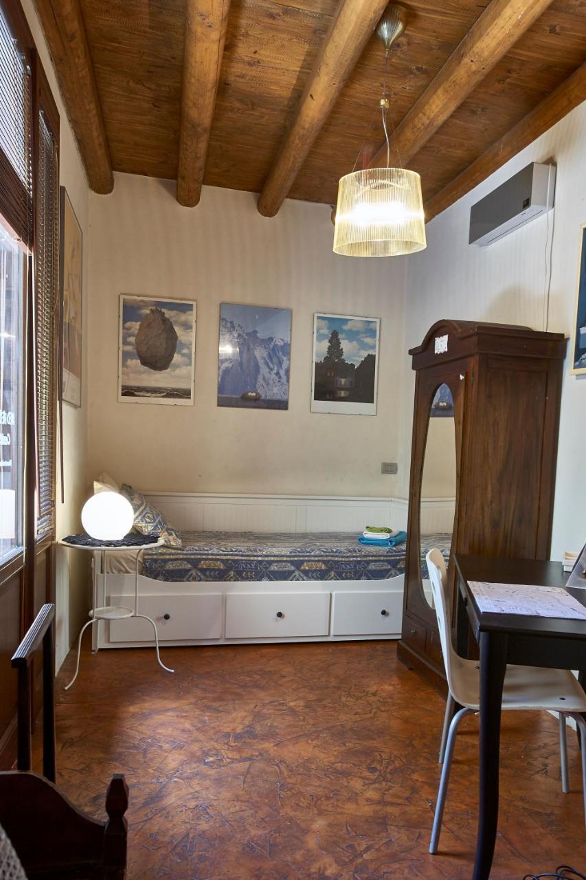 Centro Storico Bed & Breakfast Chiari Exterior photo